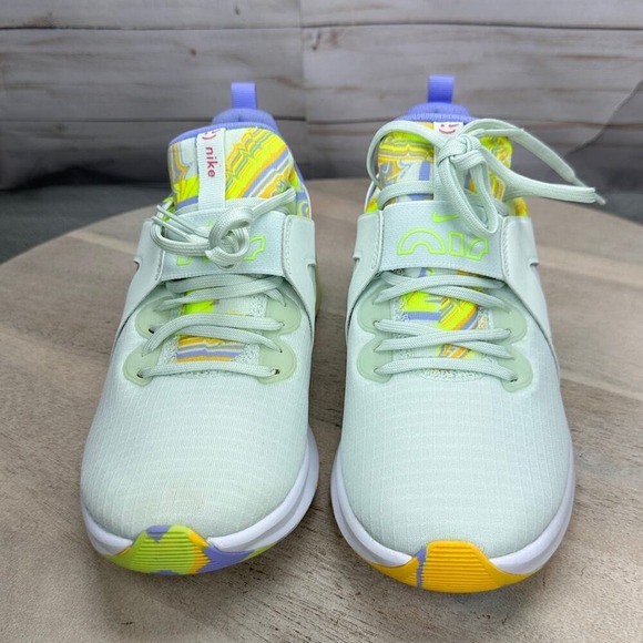 Nike Air Max Bella TR 5 Womens Sneakers Size 6 Barely Green Light Thistle White - Picture 12 of 12